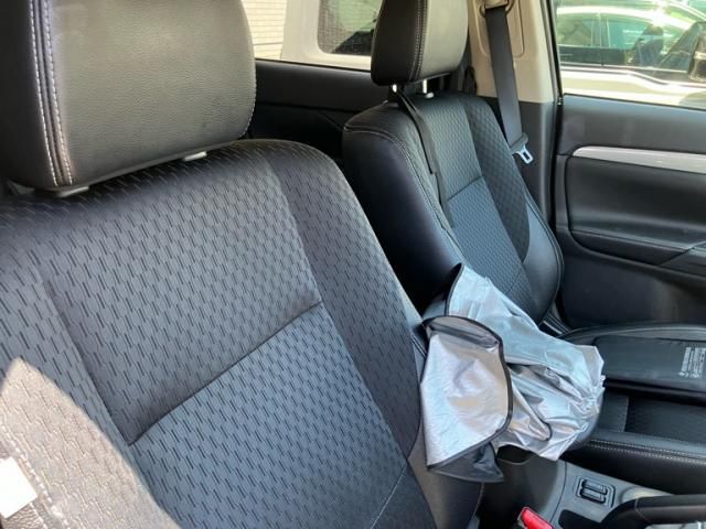 MITSUBISHI OUTLANDER PHEV 2013