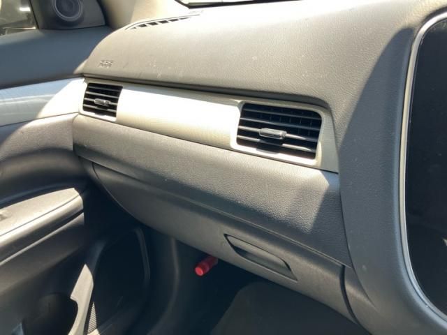 MITSUBISHI OUTLANDER PHEV 2013