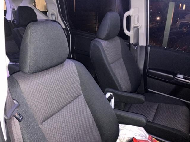 HONDA FREED HYBRID 2023