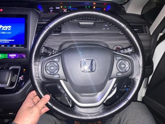 HONDA FREED HYBRID 2023