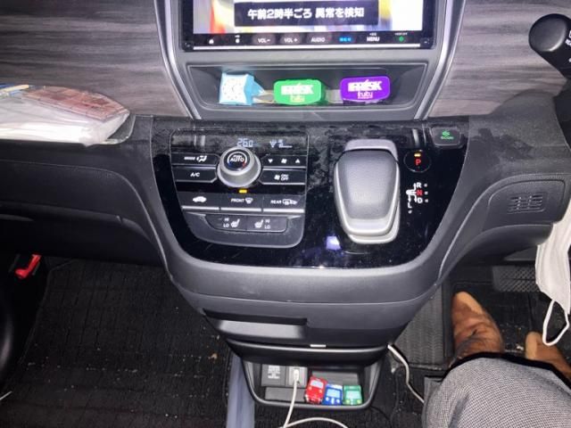 HONDA FREED HYBRID 2023