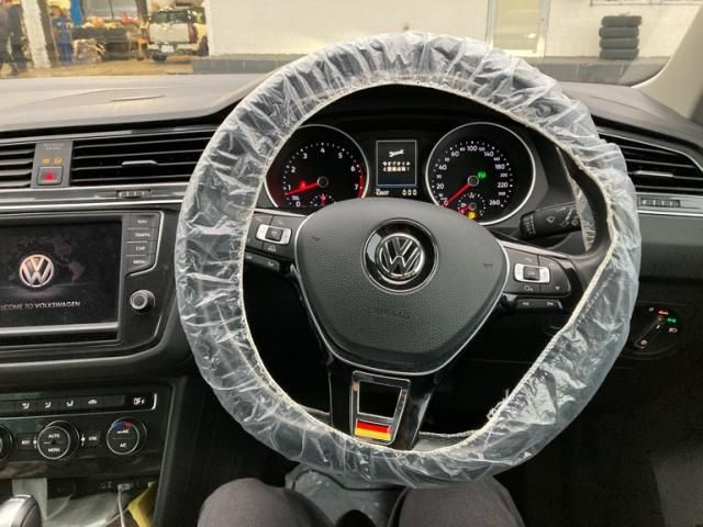 VOLKSWAGEN VOLKSWAGEN TIGUAN 2017
