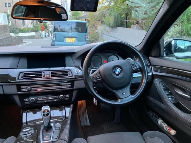 BMW BMW 5series sedan 2011