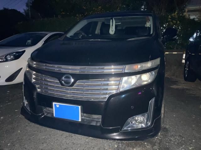 NISSAN ELGRAND 2010