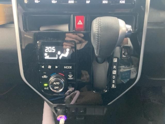 TOYOTA ROOMY 4WD 2019