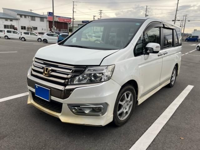 HONDA STEPWAGON SPADA 2013