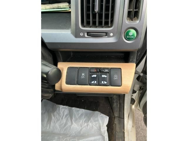 HONDA STEPWAGON SPADA 2013