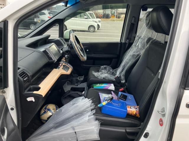 HONDA STEPWAGON SPADA 2013