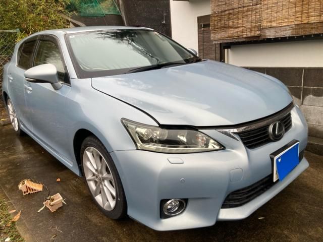 TOYOTA LEXUS CT200h 2011
