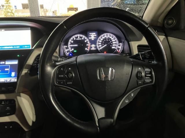 HONDA LEGEND HYBRID 2015