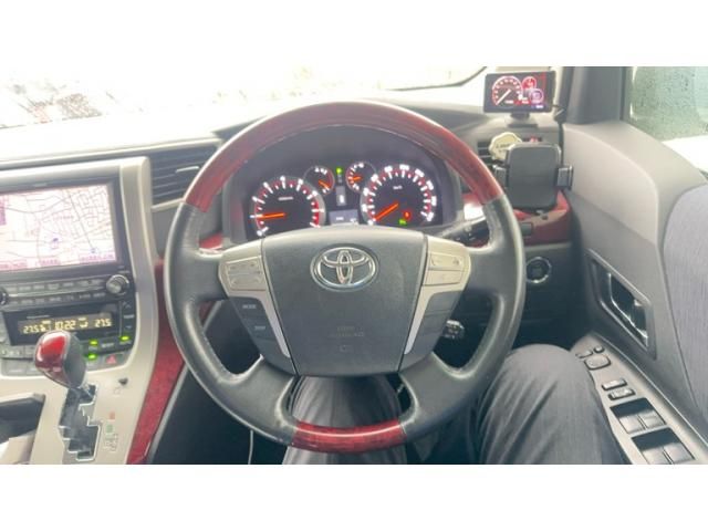 TOYOTA VELLFIRE 4WD 2010