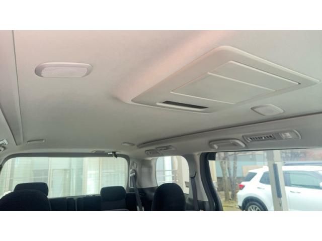 TOYOTA VELLFIRE 4WD 2010