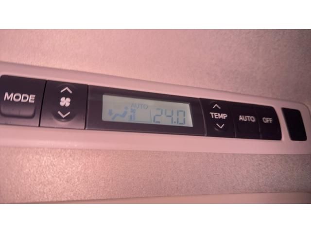 TOYOTA VELLFIRE 4WD 2010