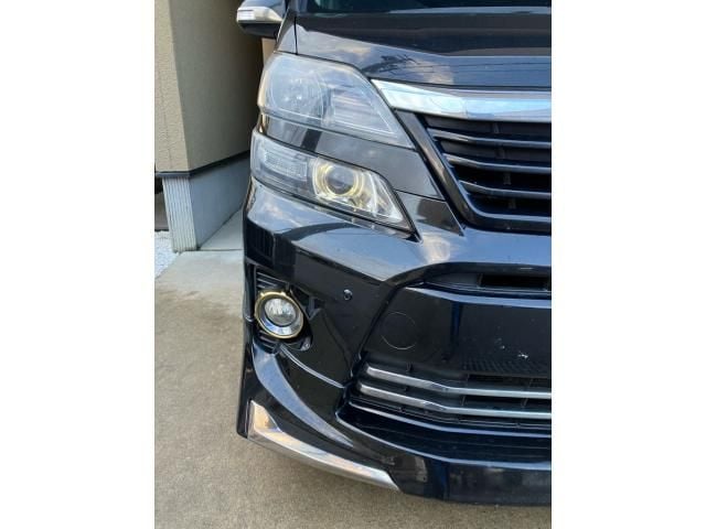 TOYOTA VELLFIRE 2013