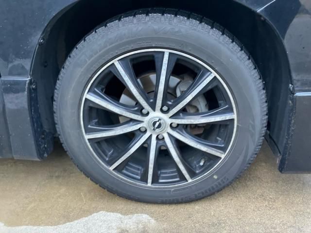 TOYOTA VELLFIRE 2013