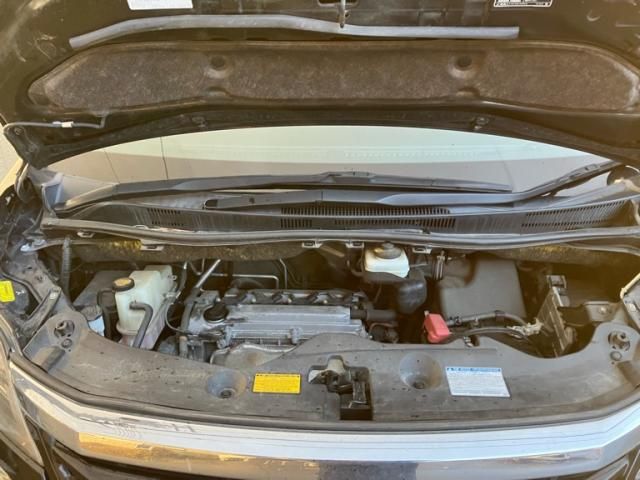 TOYOTA VELLFIRE 2013