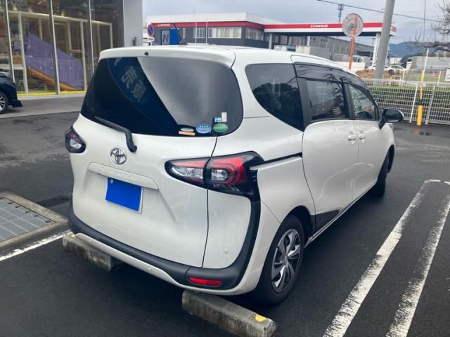 TOYOTA SIENTA 2021
