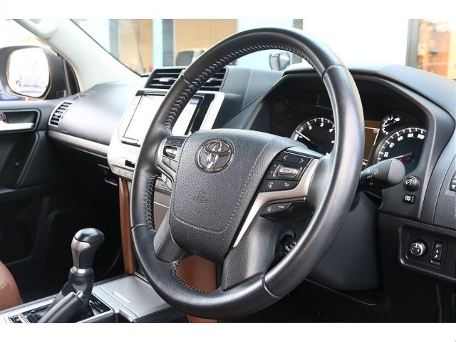 TOYOTA LANDCRUISER PRADO 2021