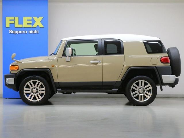 TOYOTA FJ CRUISER 4WD 2017