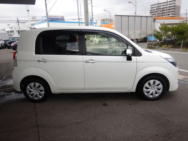 TOYOTA SPADE 2013