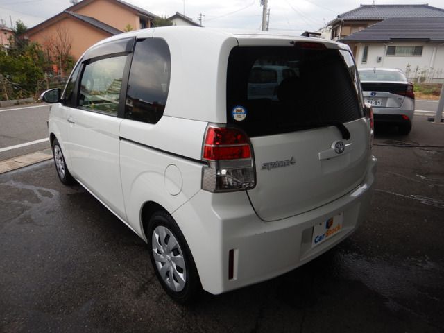 TOYOTA SPADE 2013