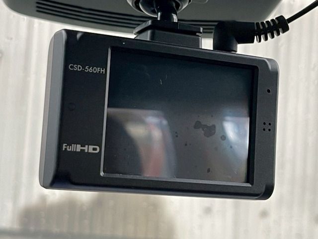 TOYOTA SIENTA HYBRID 2017