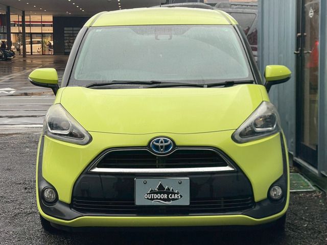 TOYOTA SIENTA HYBRID 2017