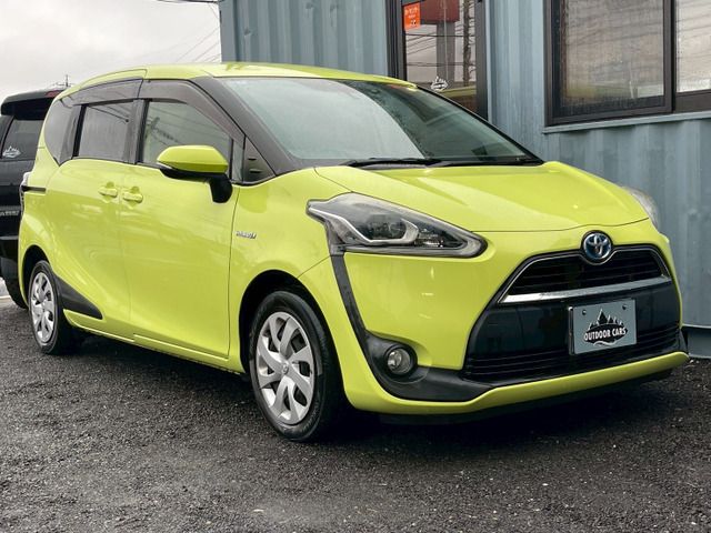 TOYOTA SIENTA HYBRID 2017