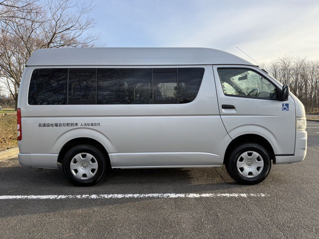 TOYOTA HIACE van 4WD 2006