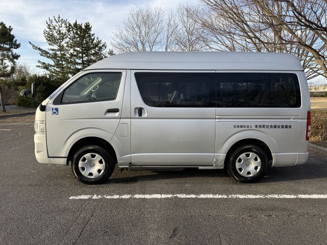 TOYOTA HIACE van 4WD 2006