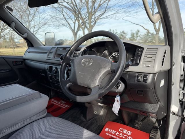 TOYOTA HIACE van 4WD 2006