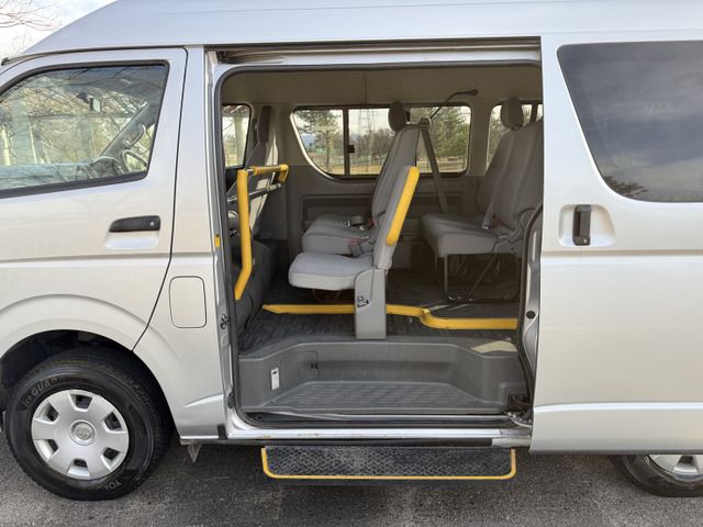TOYOTA HIACE van 4WD 2006