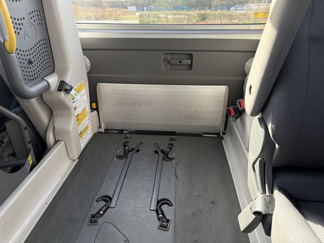 TOYOTA HIACE van 4WD 2006