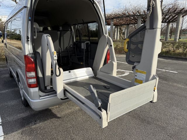 TOYOTA HIACE van 4WD 2006