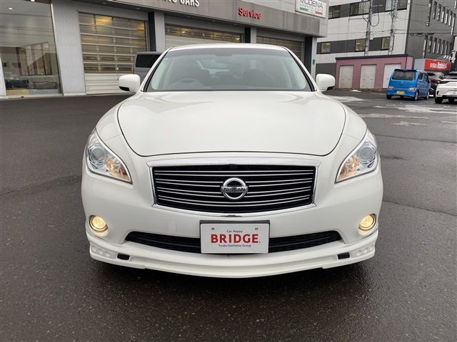 NISSAN FUGA 4WD 2011