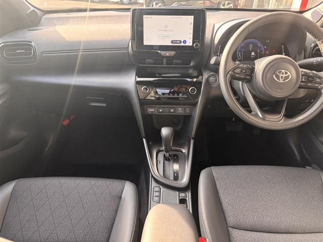 TOYOTA YARIS CROSS HYBRID 2025