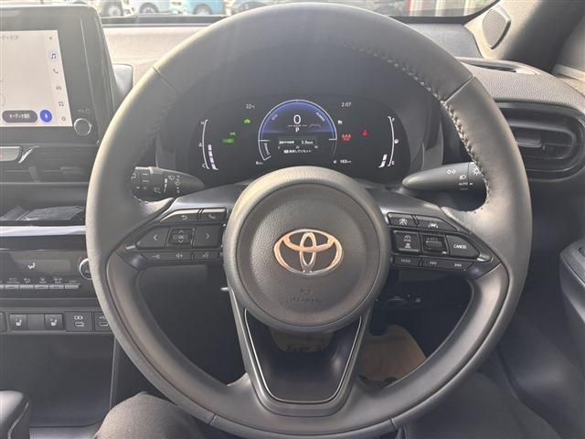 TOYOTA YARIS CROSS HYBRID 2025