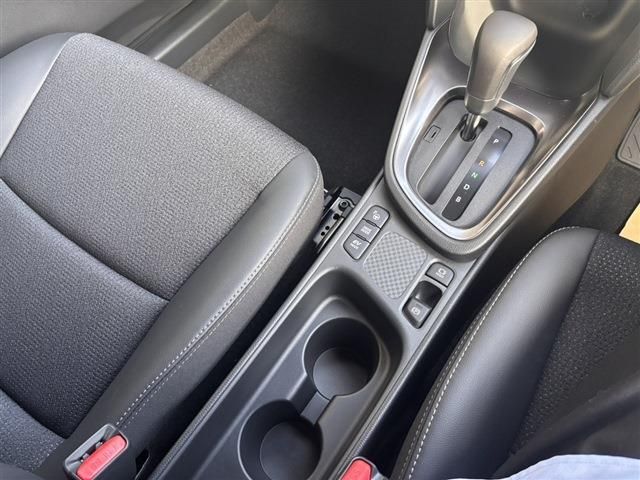 TOYOTA YARIS CROSS HYBRID 2025