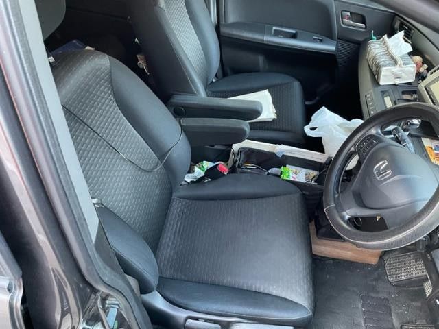 HONDA FREED Spike 2015