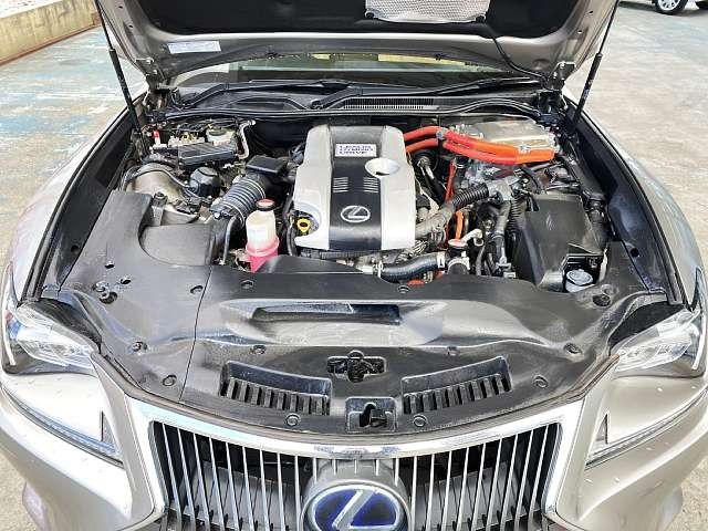 TOYOTA LEXUS RC300h 2015