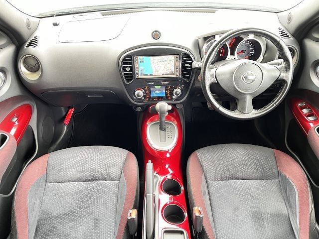 NISSAN JUKE 2010