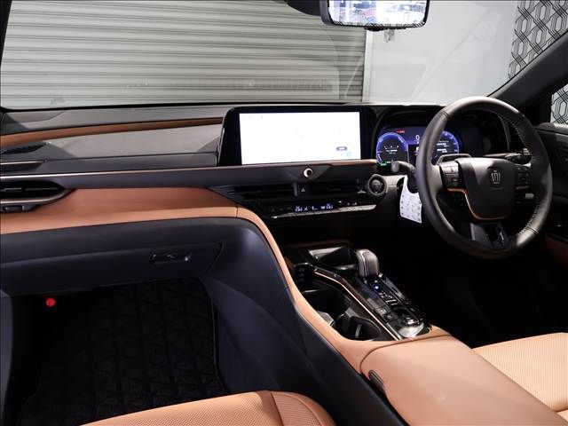 TOYOTA CROWN SPORT 2024