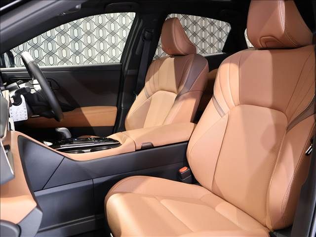 TOYOTA CROWN SPORT 2024