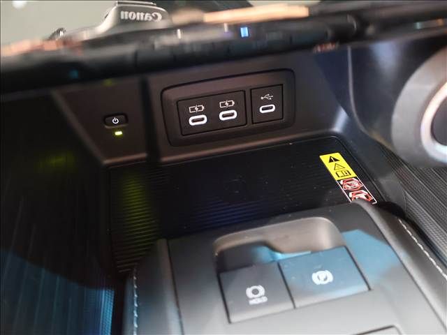 TOYOTA HARRIER HYBRID 2025