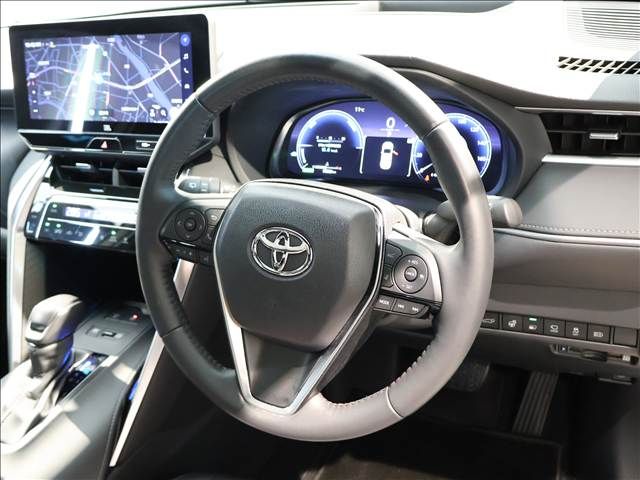 TOYOTA HARRIER HYBRID 2025