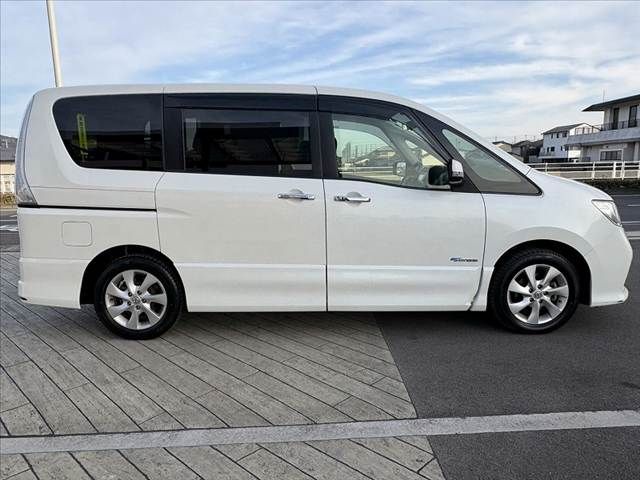 NISSAN SERENA  S-HYBRID 2013
