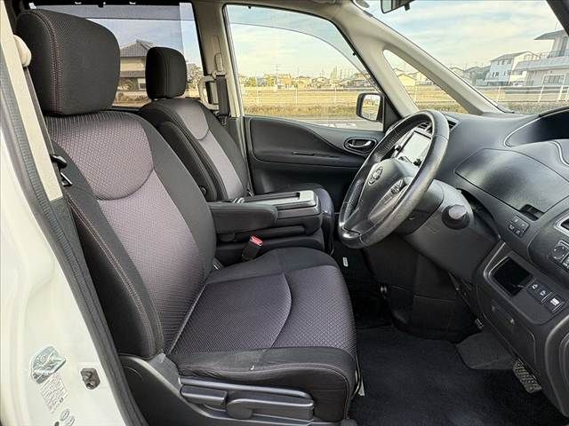 NISSAN SERENA  S-HYBRID 2013