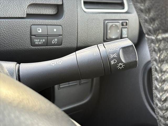 NISSAN SERENA  S-HYBRID 2013