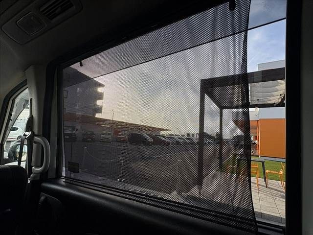 NISSAN SERENA  S-HYBRID 2013