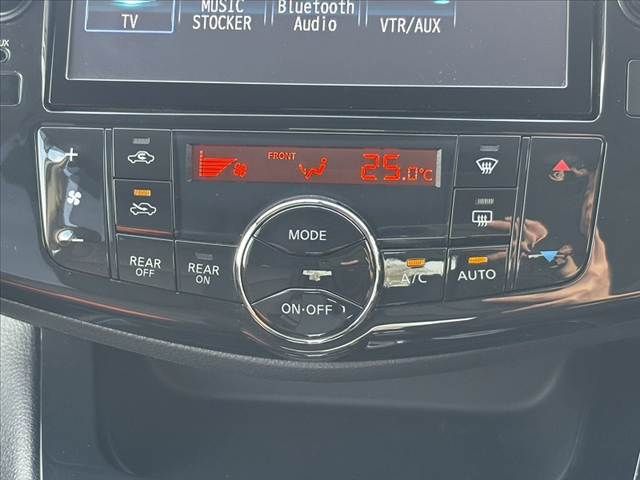 NISSAN SERENA  S-HYBRID 2013